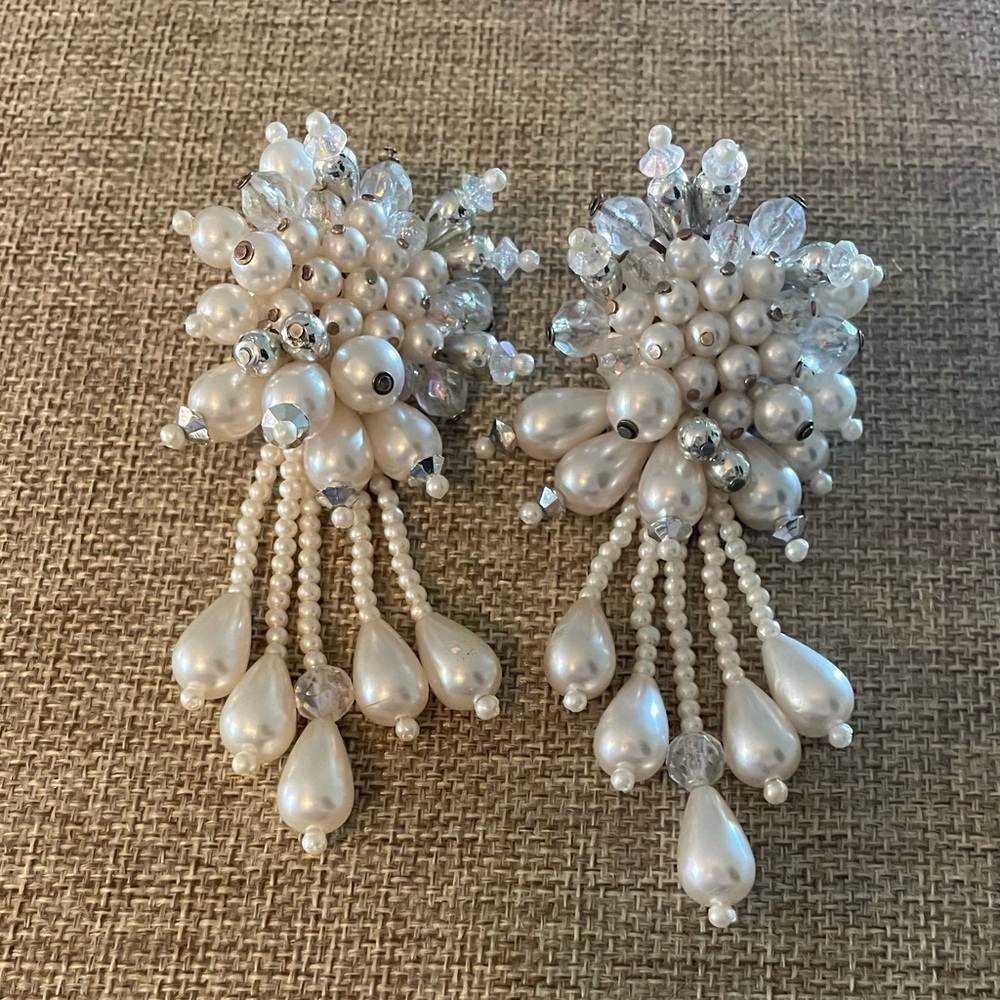 Vintage Jewels By Park Lane Clip Earrings
